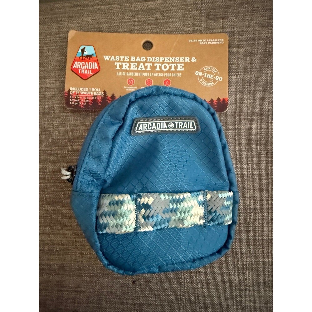 NWT Arcadia Trail Blue Waste Bag Dispenser & Treat Tote